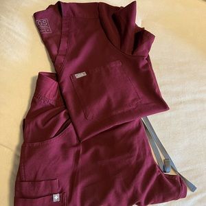 FIGS burgundy scrub set 🐙